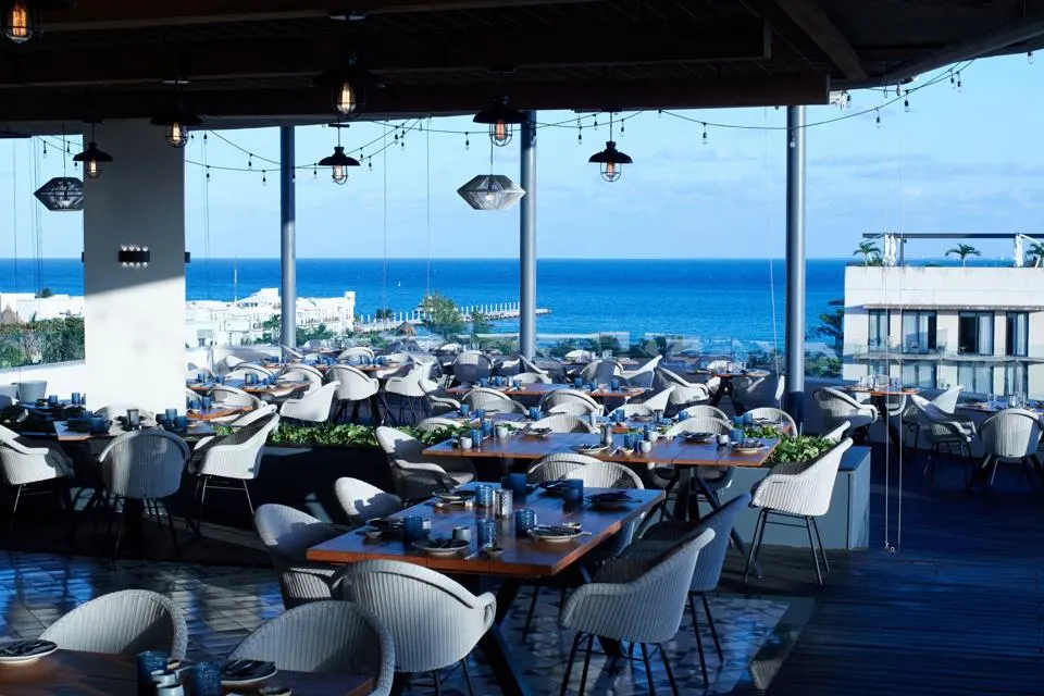 Hospitality & Restaurants